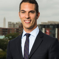 snapchat de Ari Shapiro Radio, ; instagram de Ari Shapiro Radio, ; youtube de Ari Shapiro Radio, ; facebook de Ari Shapiro Radio, 