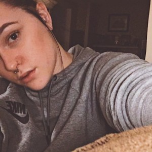 réseaux snapchat instagram facebook youtube de Brianne Duley No tag, 