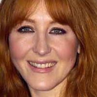 snapchat de Charlotte Tilbury Internet, ; instagram de Charlotte Tilbury Internet, ; youtube de Charlotte Tilbury Internet, ; facebook de Charlotte Tilbury Internet, 