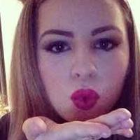 snapchat de Estelle Maskame Internet, ; instagram de Estelle Maskame Internet, ; youtube de Estelle Maskame Internet, ; facebook de Estelle Maskame Internet, 