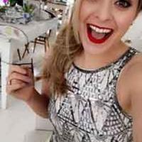 snapchat de Fleur DeForce Internet, ; instagram de Fleur DeForce Internet, ; youtube de Fleur DeForce Internet, ; facebook de Fleur DeForce Internet, 