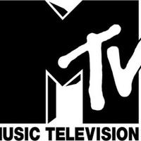 snapchat de MTV UK Brand, ; instagram de MTV UK Brand, ; youtube de MTV UK Brand, ; facebook de MTV UK Brand, 