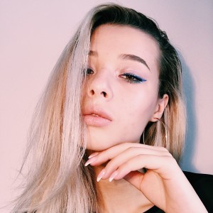 réseaux snapchat instagram facebook youtube de Sofia Nicorici Beauty, 