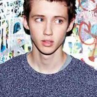 snapchat de Troye Sivan Internet, ; instagram de Troye Sivan Internet, ; youtube de Troye Sivan Internet, ; facebook de Troye Sivan Internet, 